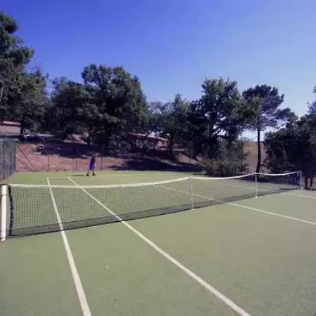 3 Etoiles - Piscine - Eebbia
