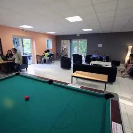 3 Etoiles - Piscine - Eebbia *