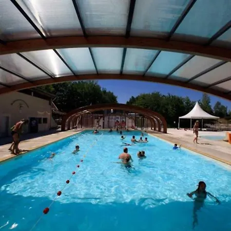 3 Etoiles - Piscine - Eebbia *